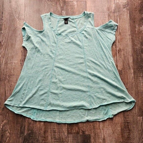 Torrid Cold Shoulder Top - Picture 1 of 2